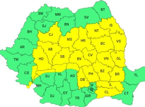 Alertă ANM! Cod Galben de ploi torențiale, descărcări electrice și vânt. Care sunt județele vizate
