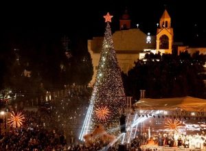 Bradul de Crăciun din Betleem a fost aprins pentru prima dată în ultimii 2 ani
