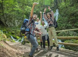 Vacanta in Maramures cu buget redus: optiuni pentru grupuri si familii