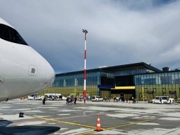 Aeroportul Braşov şi-a crescut traficul în februarie cu 140%, faţă de anul trecut