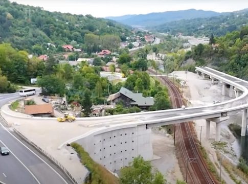 Centura oraşului Comarnic, de pe DN1 între Braşov şi Ploieşti, ar putea fi deschisă în această vară