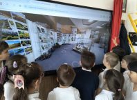 Digital Explorers: My Museum Journey (Exploratori digitali: Călătoria mea prin muzeu)