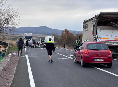Grav accident rutier între Vlădeni și Perșani