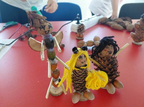Atelier creativ ”Fantezii de septembrie – Lucrări cu materiale din natură”